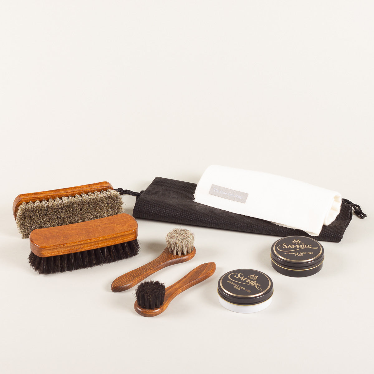 Saphir Médaille d'Or Shoe care set - shoe wax
